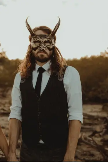Máscara de Diablo con Cuernos Largos