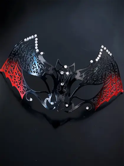 Máscara de Murciélago Negra y Roja