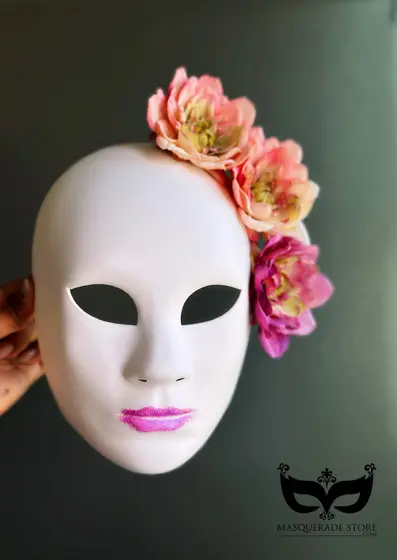 Máscara Floral Completa Blanca y Rosa