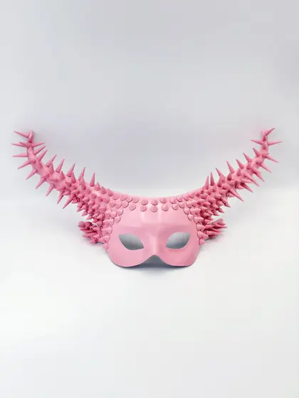 Máscara con Cuernos y Púas Rosa