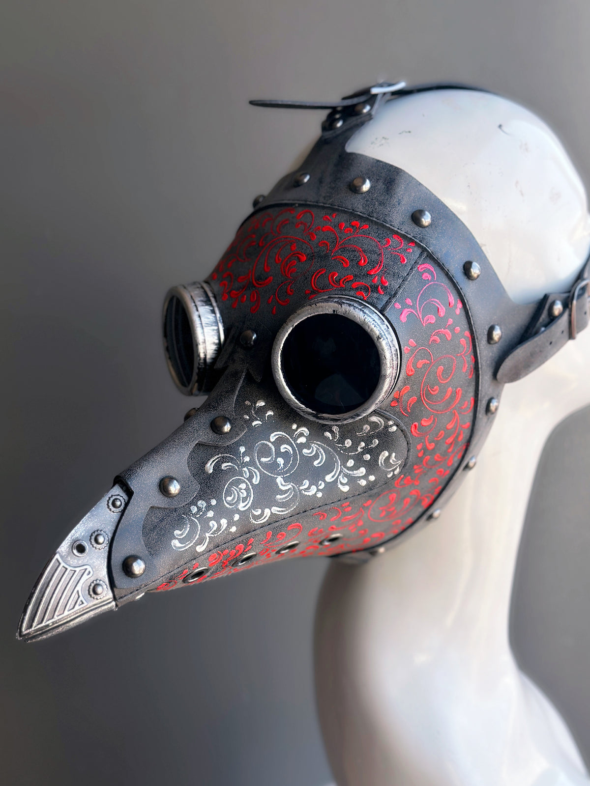 Máscara de la Peste Steampunk Gris Filigrana, foto 1 de 6