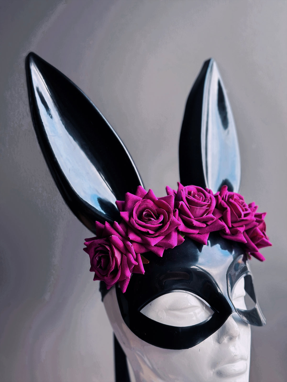 Máscara de Conejo con Rosas Magenta, foto 4 de 4