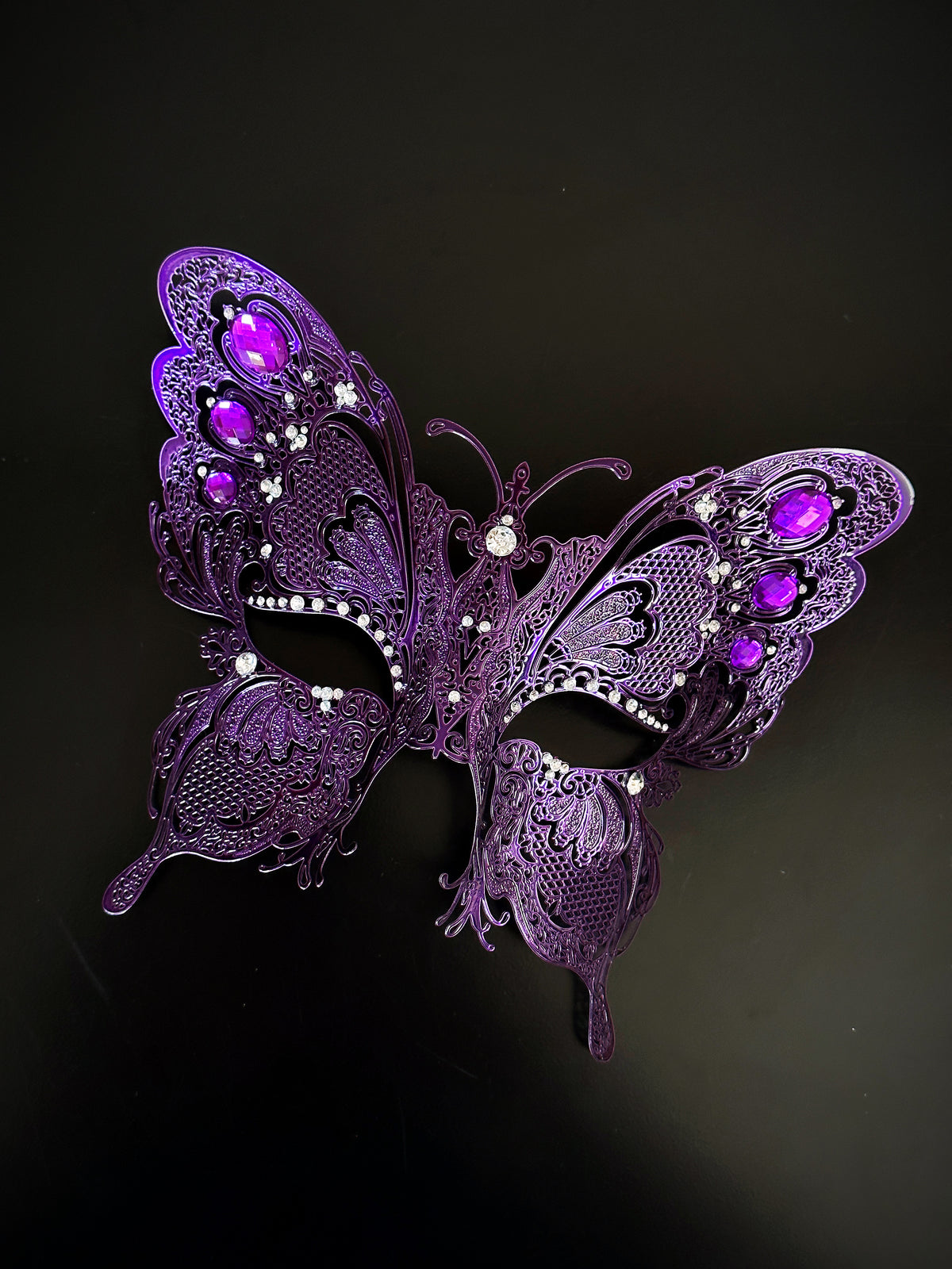 Máscara Metálica de Mariposa, foto 3 de 4