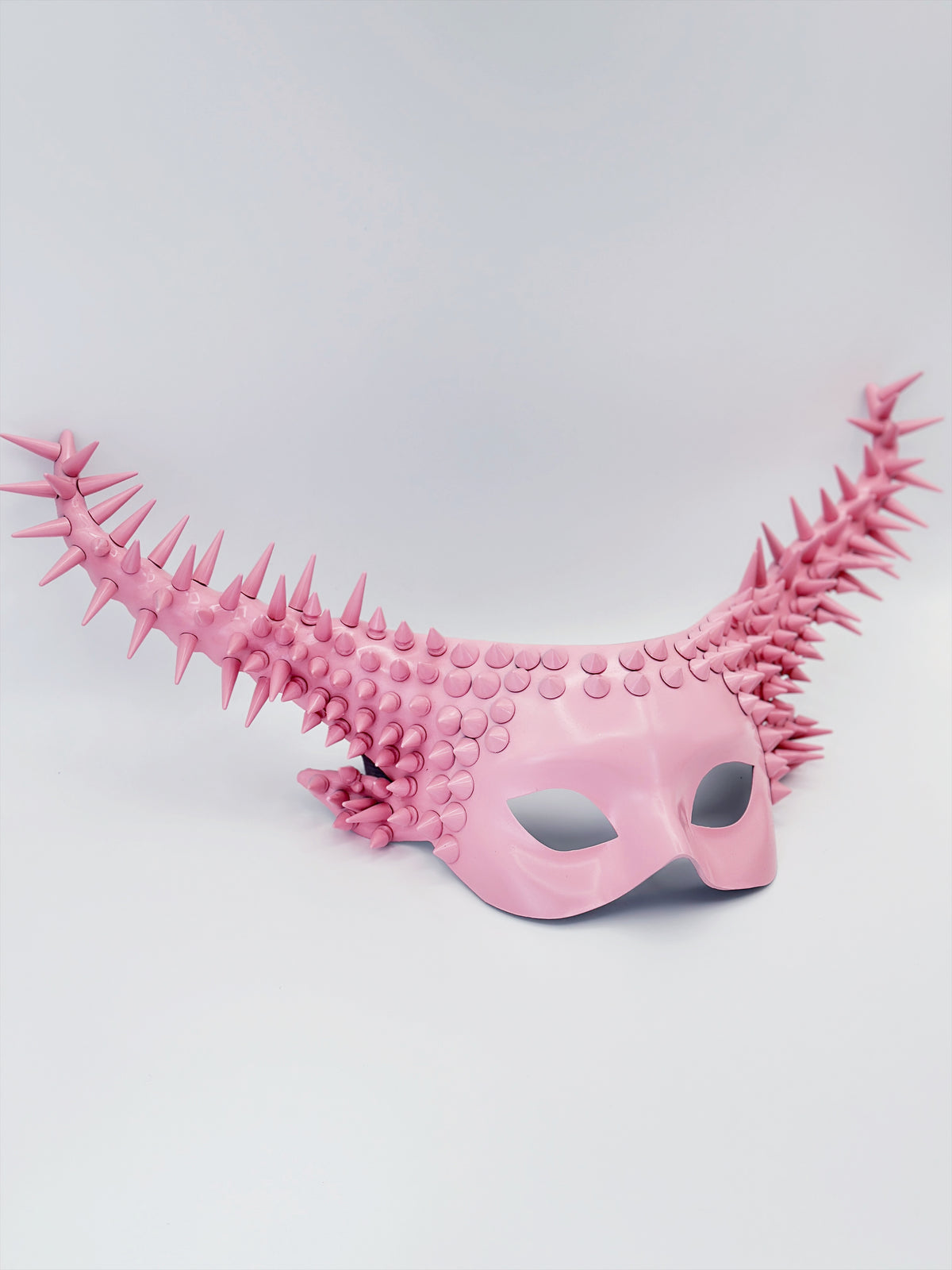 Máscara con Cuernos y Púas Rosa, foto 3 de 3